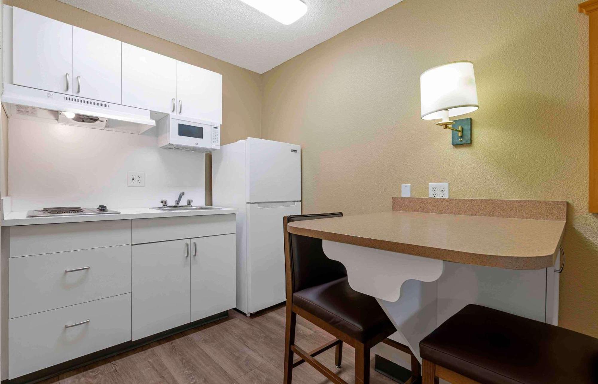 Hotel Extended America - - South Natomas 2*